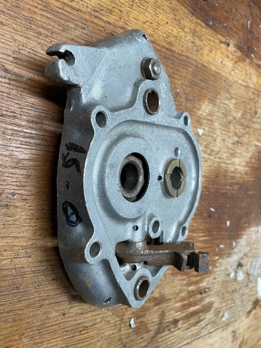 67-3018 BSA A7 A10 GEARBOX INNER COVER CASING USED CONDITION 67-3017 - Picture 2 of 4