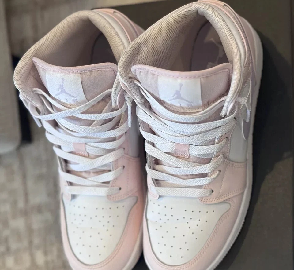 Nike Air Jordan 1 Mid (GS) Rosa/Violeta Talla 7Y (Niño Mayor)/Mujeres 8.5/9 Adolescentes  Foto 2 de 4