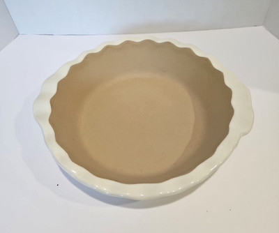 Pampered Chef New Traditions Deep Dish Pie Plate Vanilla 9'' Stoneware Pan
