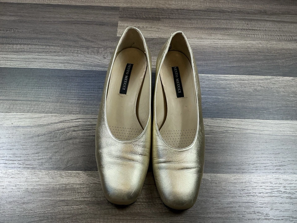Zapatos de salón de cuero italianos Sesto Meucci vintage años 90 raros para mujer tacón espejo dorado talla 8M Foto 2 de 4