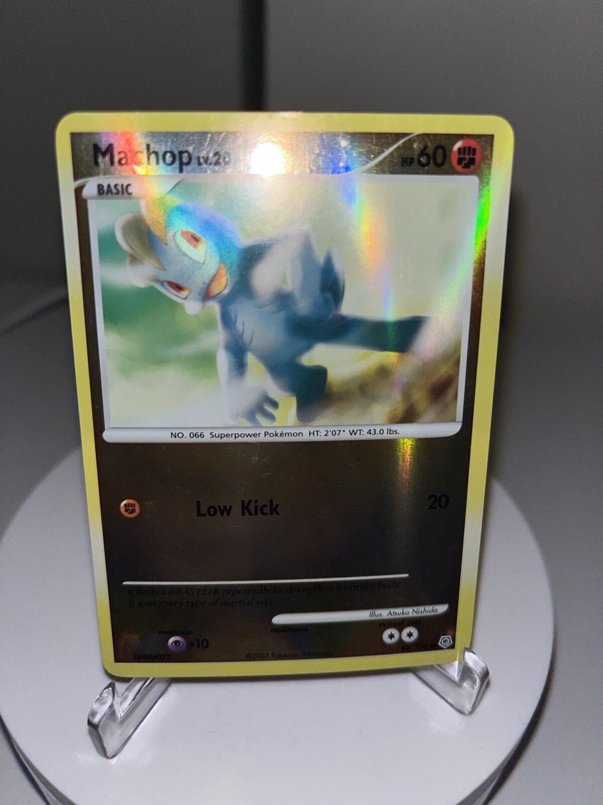 Machop 86/130 Diamond and Pearl Reverse Holo Vintage Pokemon Card - LP