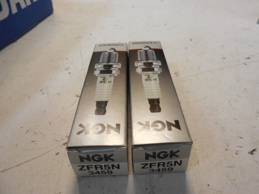 2 bujías - V Power ZFR5N NGK 3459 Foto 3 de 4