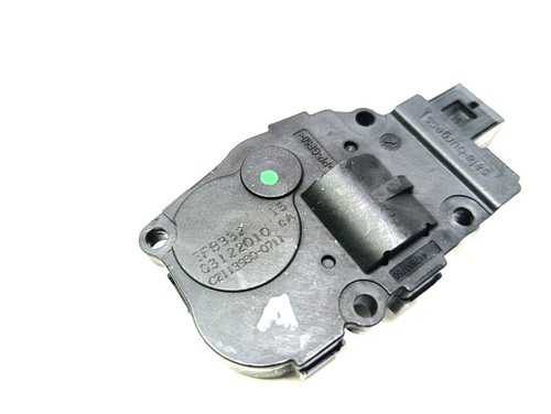 BMW 1 E82 E88 2008 Stellmotor Heizung Klima 03122010 Benzin 105kW UST112513