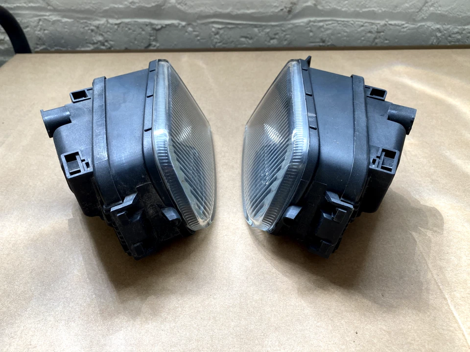 Conjunto de faros antiniebla izquierda y derecha BMW Z3 1996-2002, serie 5 OEM - 63178377941 Foto 3 de 4