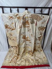 Japanese Kimono Uchikake White and gold cranes and fans pattern embroidery
