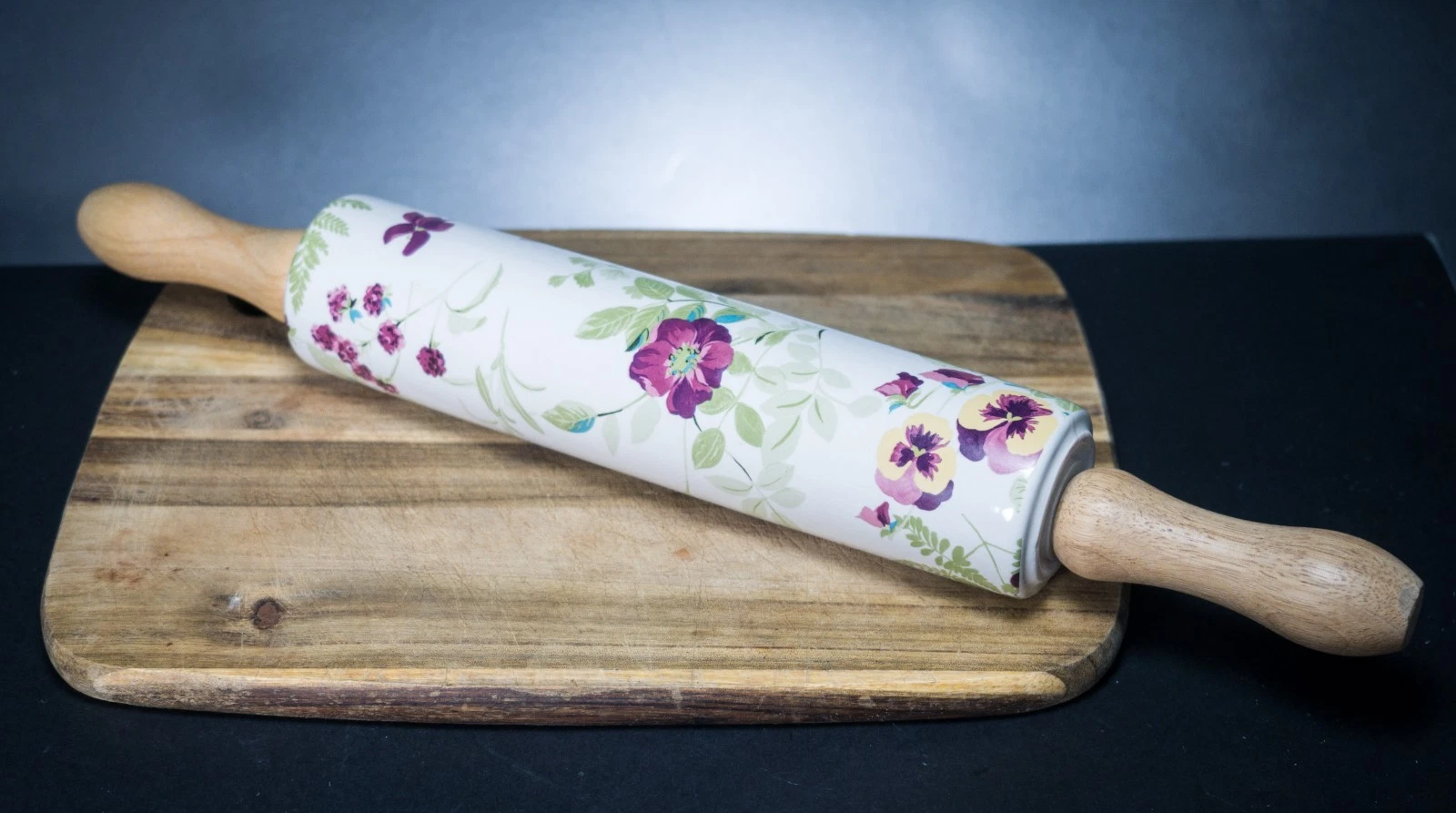 Laura Ashley Parma Violets Ceramic Rolling Pin Floral Kitchen Decor Baking
Opens in a new window or 
