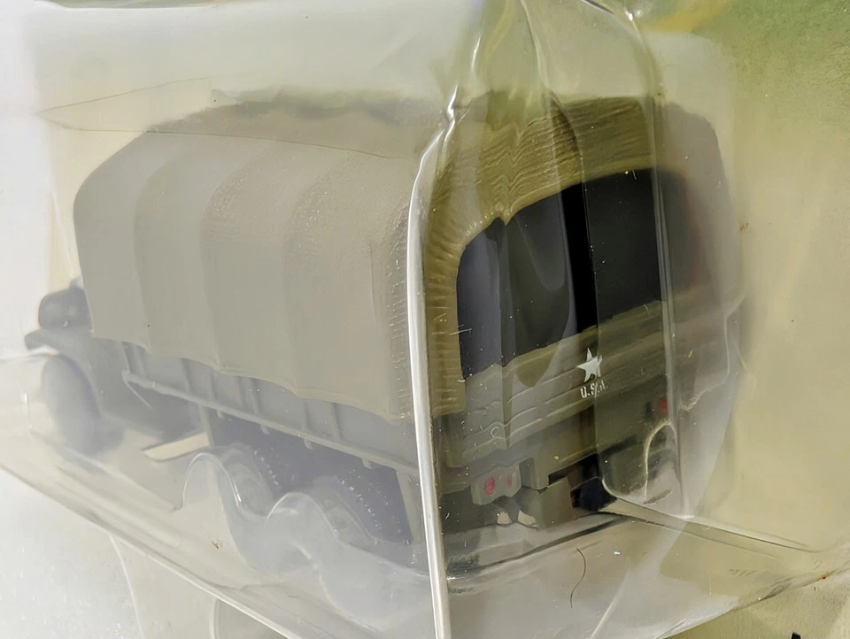 Johnny Lightning 1/64 WWII CCKW 66 GMC TRUCK camion militare - Immagine 4 di 4