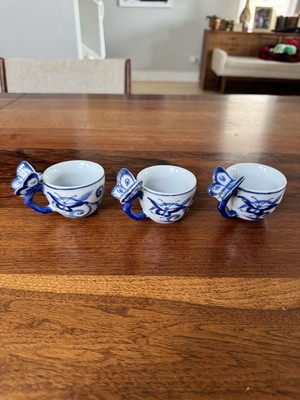 3 Vintage Chinese Export Bombay Co Tea Cups Butterfly Blue White China 4F