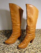 Vintage Zodiac Boots 9 Camel Heeled Western Boho Capped Toe Rope Detail Boots