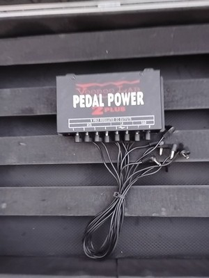 pedaltrain classic 1 22” X 12.5” With Case & Voodoo Lab 2 pedaltrain classic 1 22” X 12.5” With Case & Voodoo Lab 2