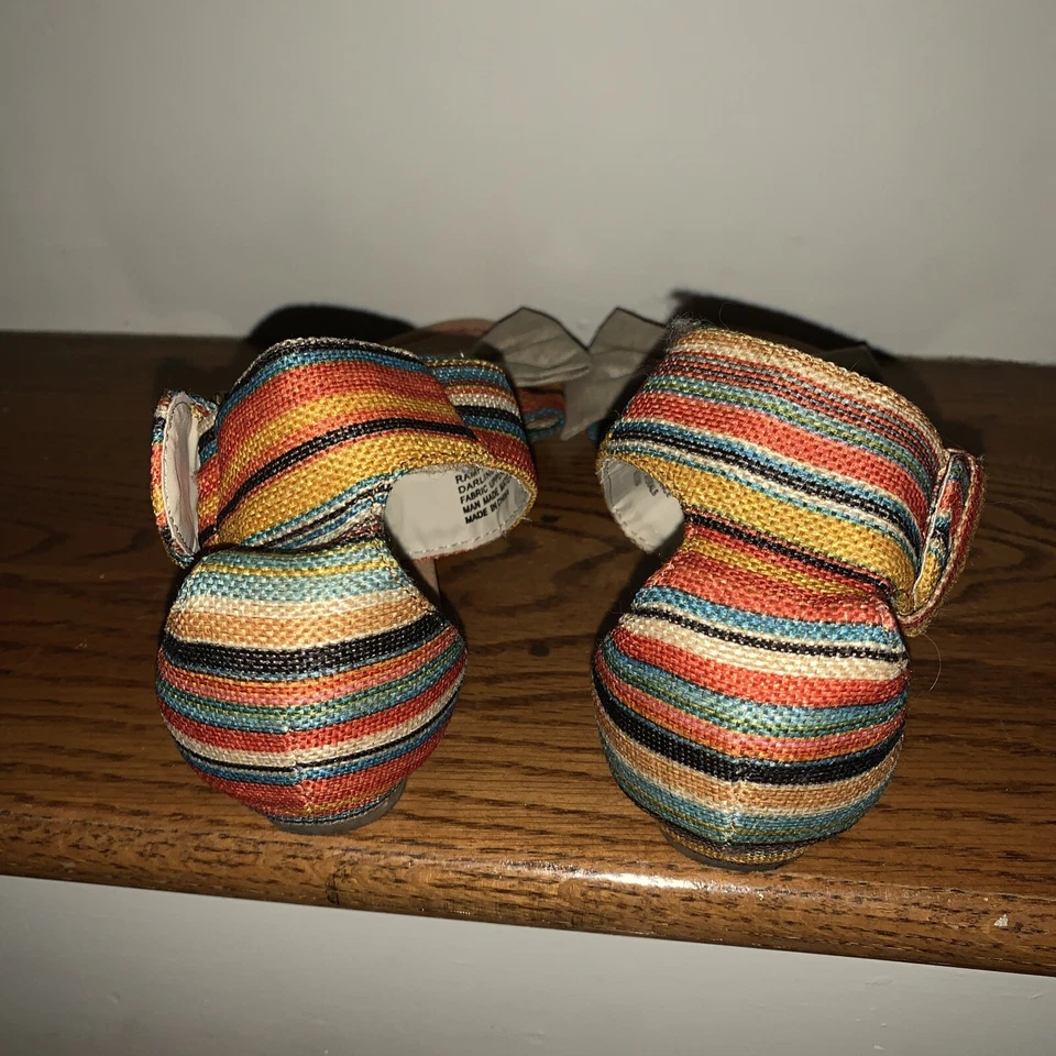 Sandalias RAMPAGE con tirantes Huipil Azteca Arco Iris Rayas y Lazo QUERIDO 8.5 ❤️tb72 Foto 3 de 4