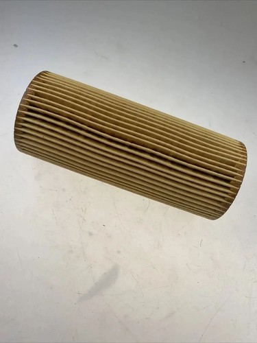 Original VW oil filter Audi A3 Seat Leon Skoda Octavia VW Passat 1.9 TDI 0741155 - Picture 5 of 8