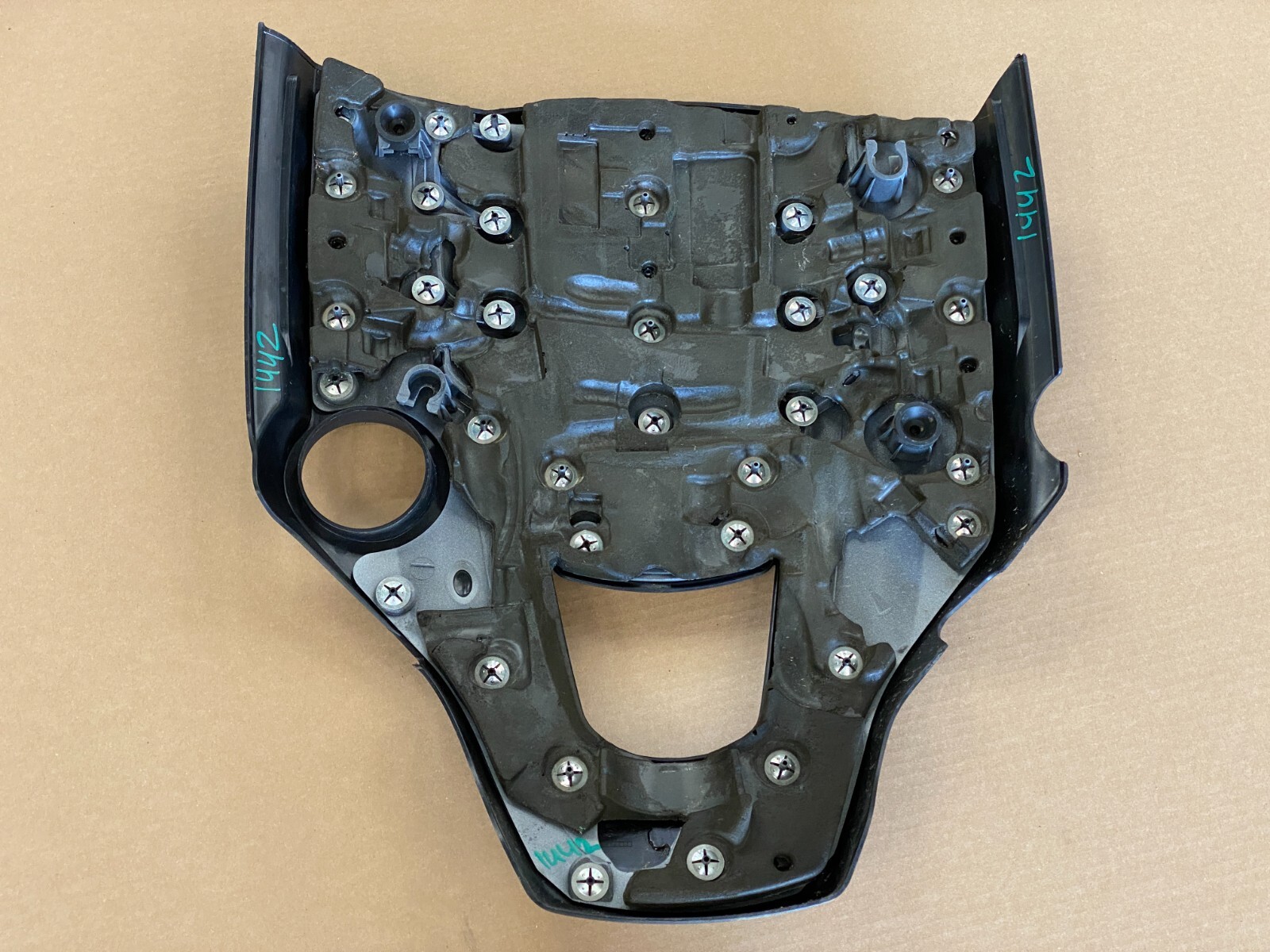 2017 2018 Maserati Levante Engine Motor Top Cover Panel 3.0L 1442 OEM