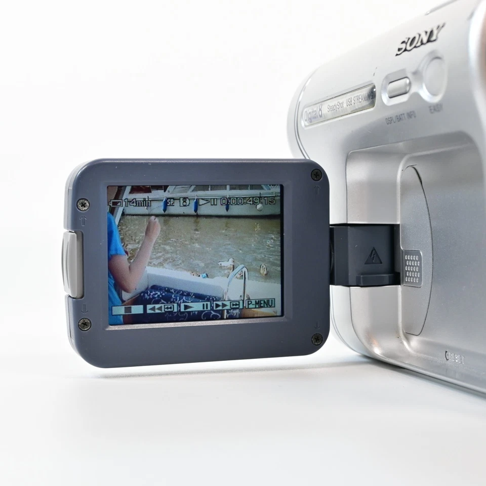 Sony DCR-TRV460E PAL Handycam Camcorder Video Camera Video8/Hi8/Digital8 - VGC! - Image 3 of 4