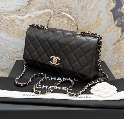 CHANEL  バック Chanel 25 small handbag, Grained calfskin & gold-tone metal, beige