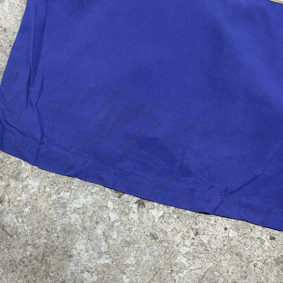 Tommy Bahama Shirt Mens Medium Blue Silk Camp Cigar Lounge Burn Pinup Graphic - Image 4 of 4