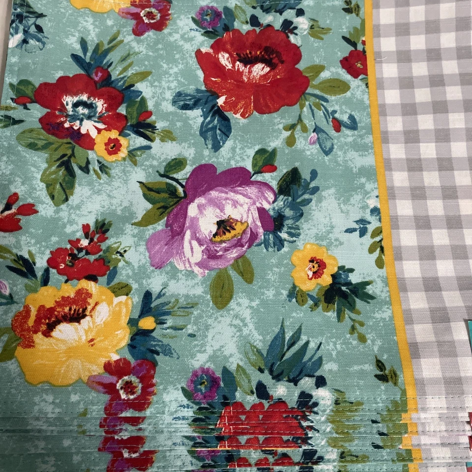 Set of 8 Pioneer Woman SWEET ROMANCE Reversible Placemats NWT 14”W x 19”L - Image 3 of 4