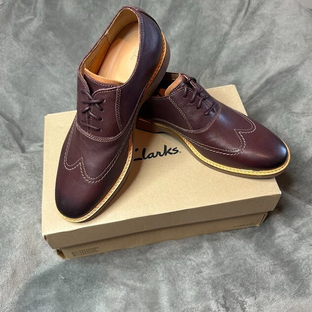 Scarpe Clarks Atticus Vibe Oxford pelle bordeaux classiche comode taglia 7 NUOVE