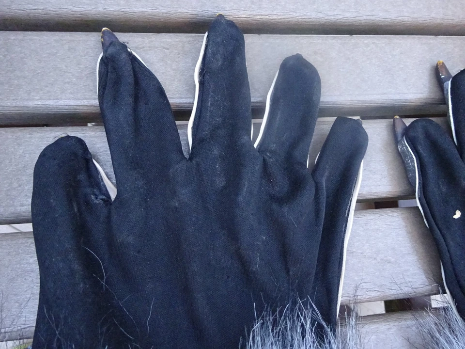 Guantes Manos Disfraz Adulto Bestia Hombre Lobo Gris Dedos Largos Usados Talla Única Foto 2 de 4