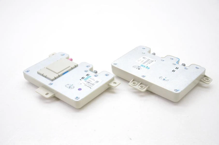 2012-2019 BMW 640I Gran Coupe Left and Right Multiband Antenna 920686502 - Image 4 of 4