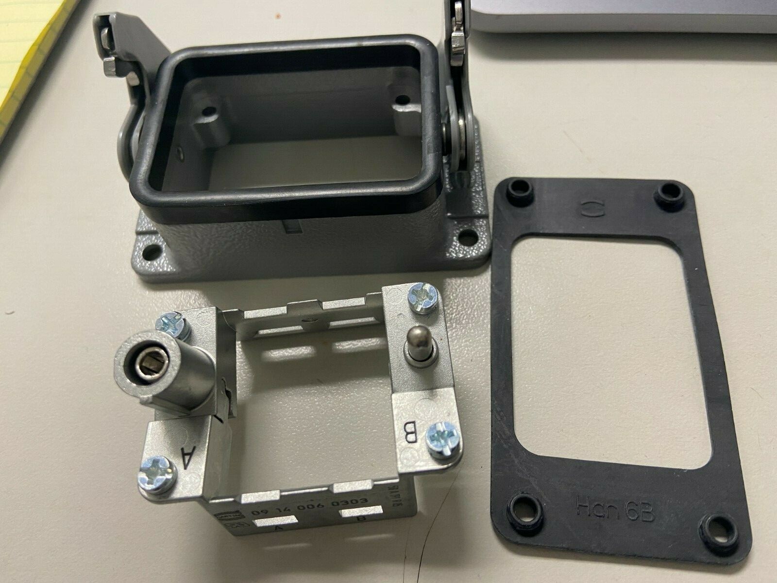 (1) Harting, Han Modular Frame + Mounting base Housing 09140060303 | eBay