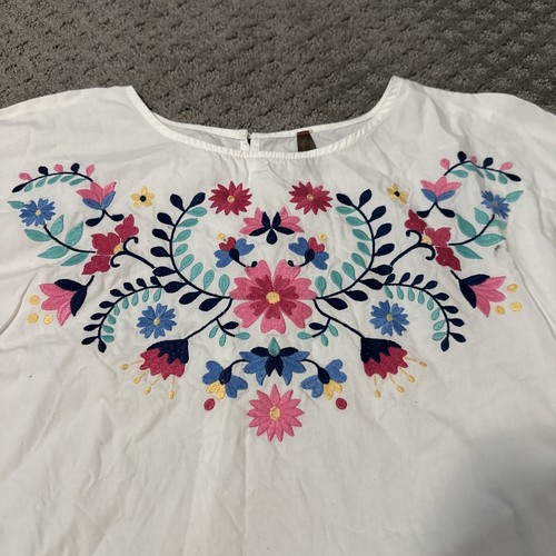 Stetson Embroidered White Floral Women’s Medium Bell Sleeves 3/4 Length - Picture 2 of 4