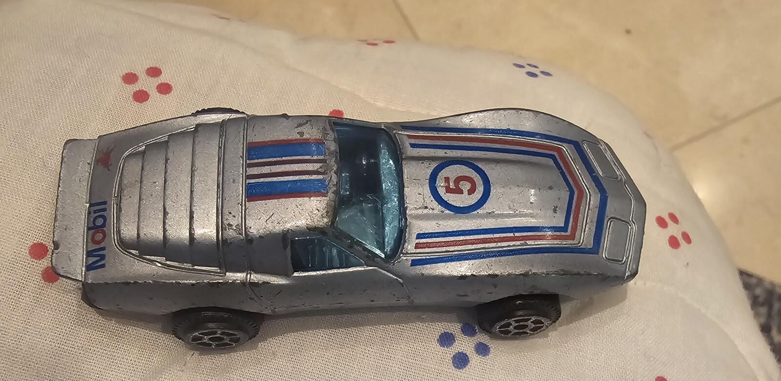 Picture 3 of 5