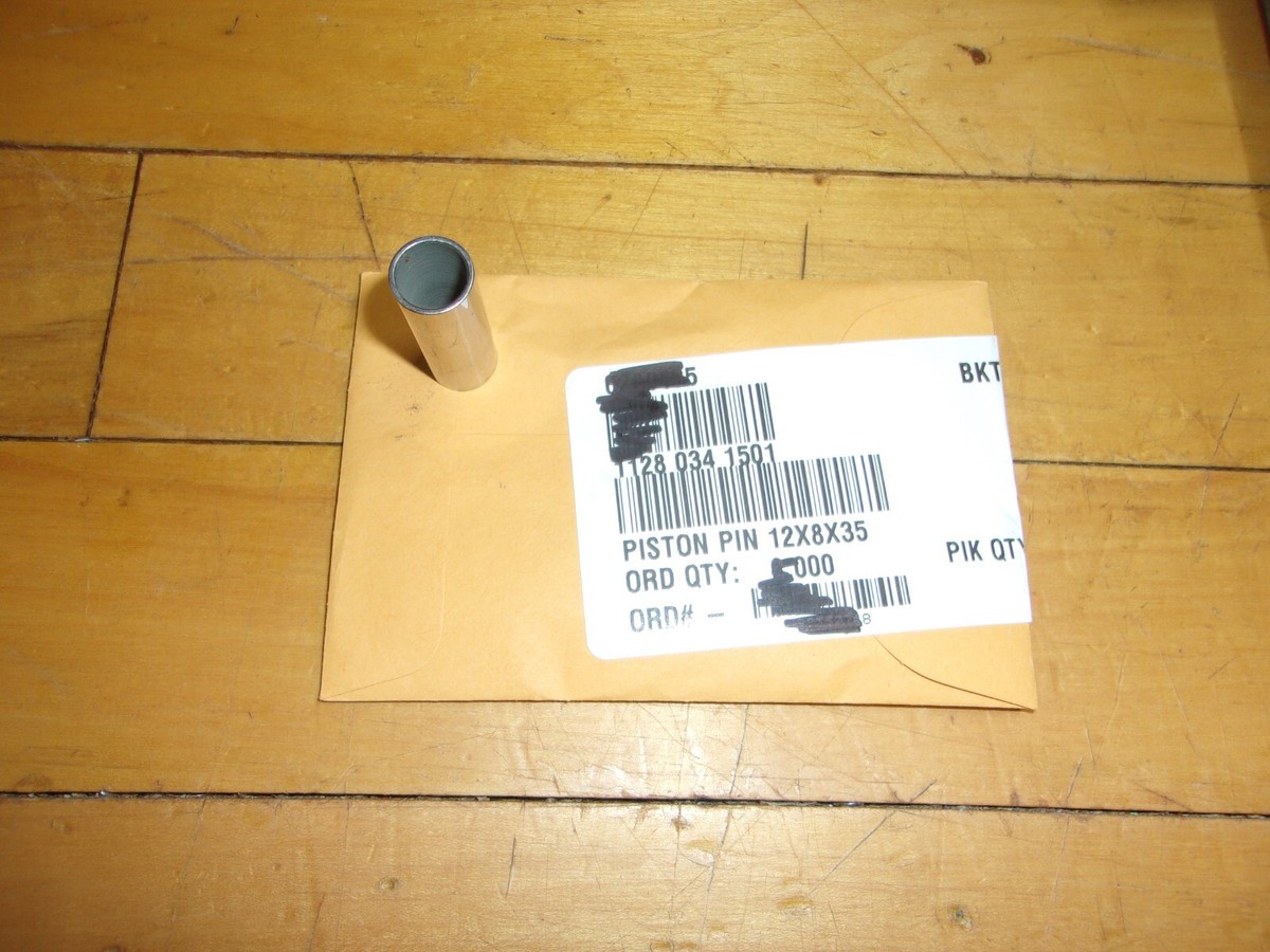 Stihl MS460 Piston Wrist Pin 12x8x35 OEM MS 460 046 1128-034-1501