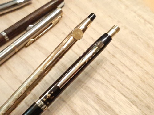 5 Vintage Ballpoint Pen Lot ~ Quill , True, Woodgrain , Cross ? ( Read) - Picture 7 of 8