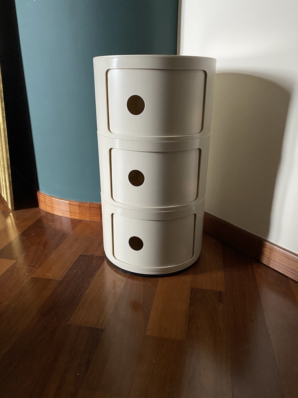 Three Element Cream Beige Component Bedside Table - Imitation Kartell