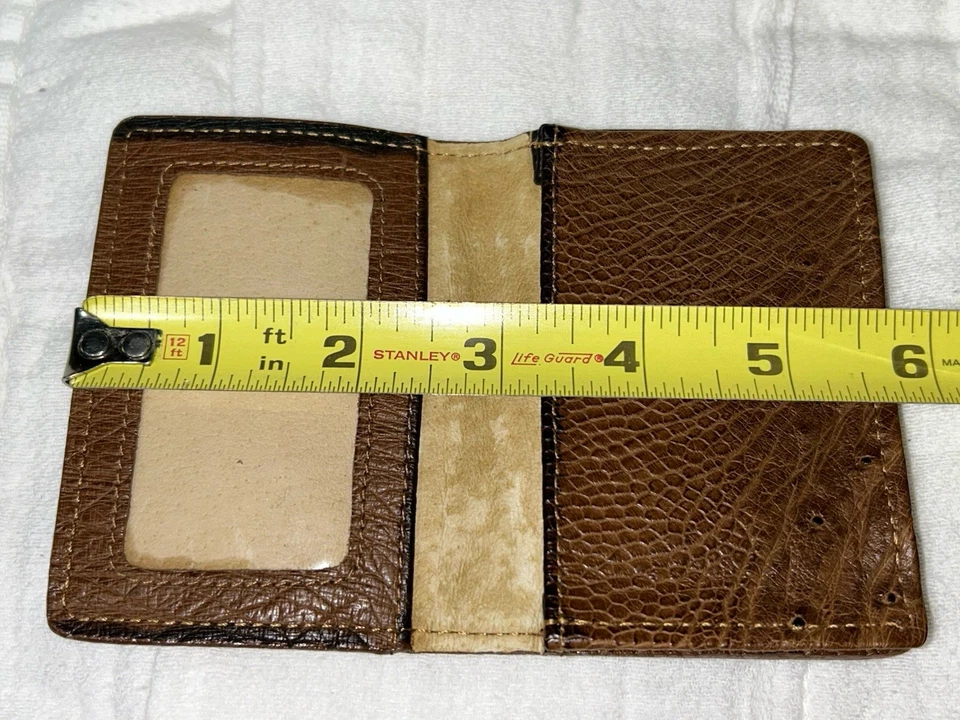 Cartera para tarjetas de crédito de cuero de avestruz marrón billetera para tarjetas de crédito de identificación de avestruz en marrón Foto 4 de 4