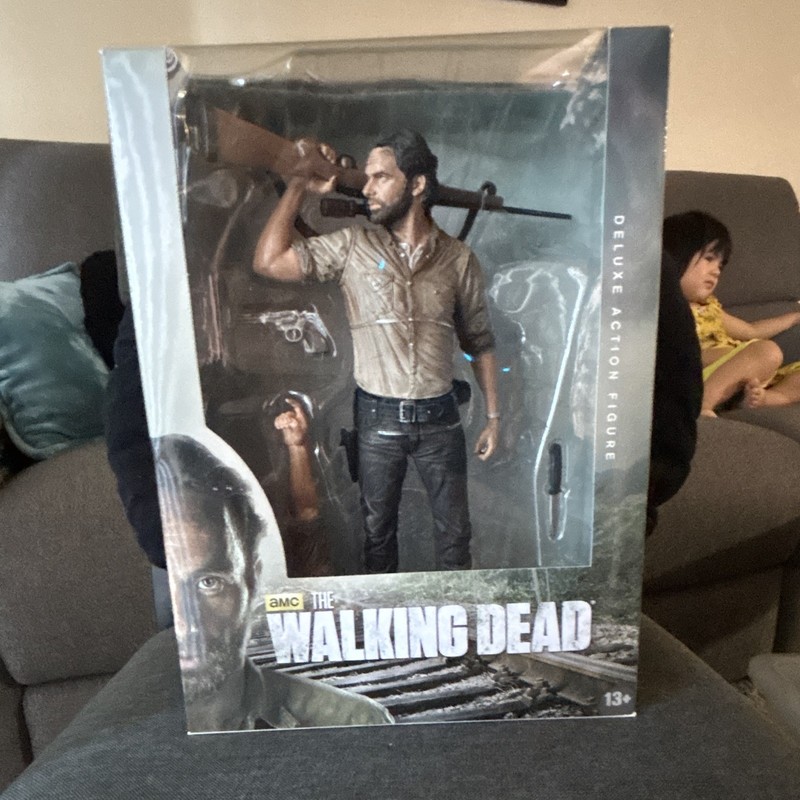 AMC The Walking Dead Rick Grimes TV Deluxe Action Figure 10" Series 6 Original