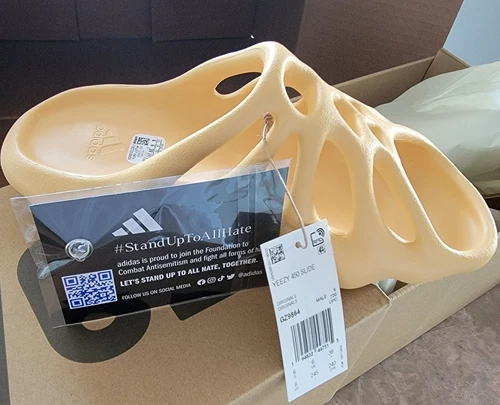 New Adidas Yeezy 450 Slide "Cream". GZ9864 on hand and ready to ship Size 6