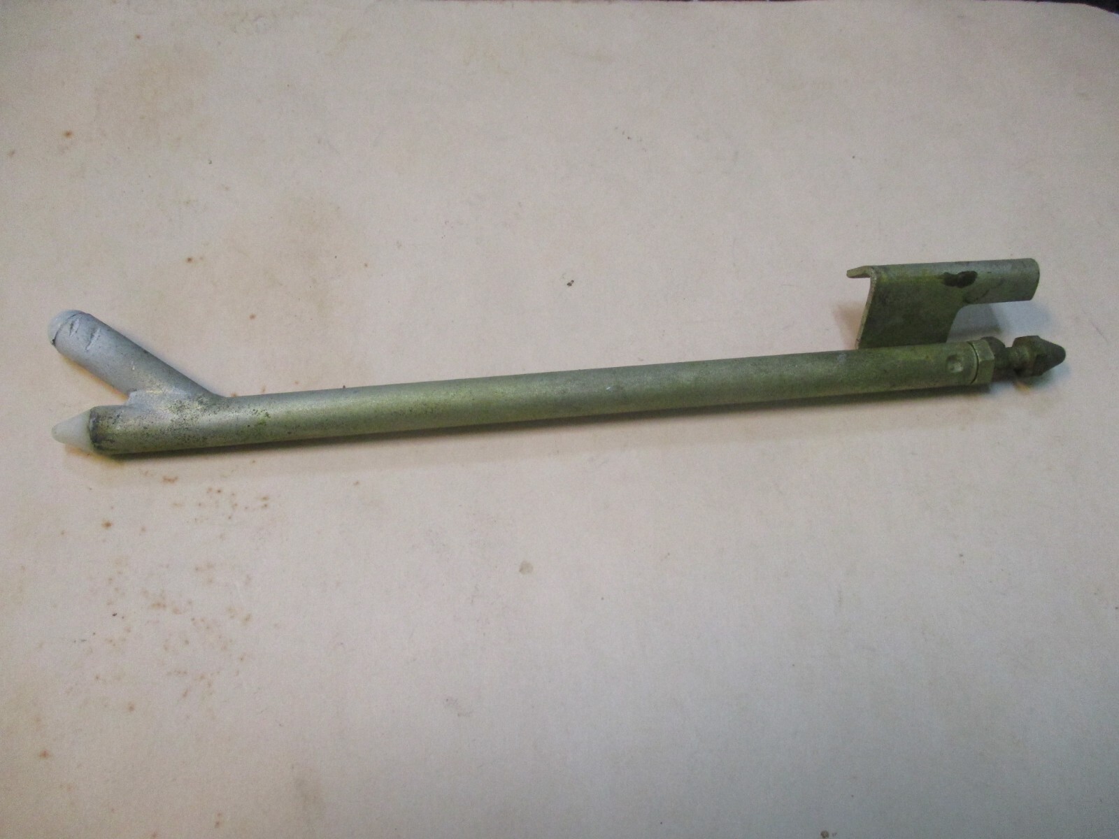 Rolls Royce Silver Shadow, Bentley T trunk boot lock control rod UB33647