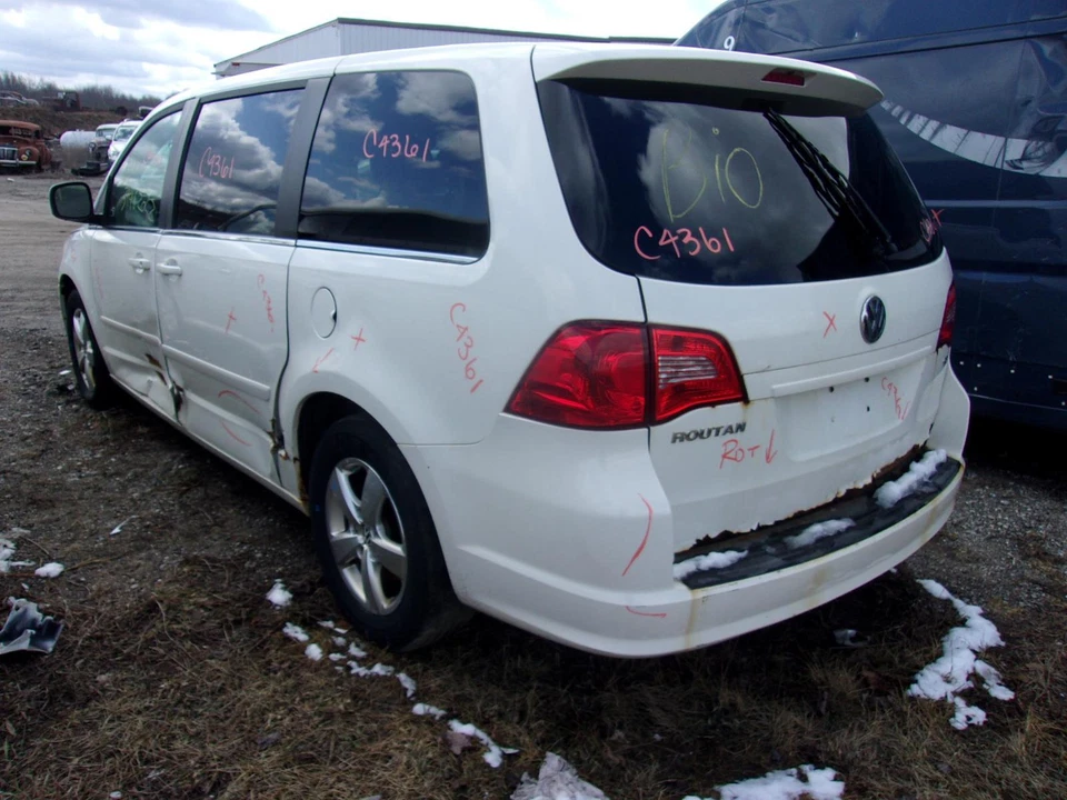 Used Third Seat SW/VAN fits: 2010 Volkswagen Routan  Grade C - Imagem 4 de 4