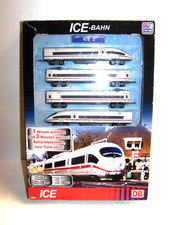 Happy People 36833 skala N ICE Bahn Zestaw startowy 4-częściowy do zasilania bateryjnego Oryginalne opakowanie