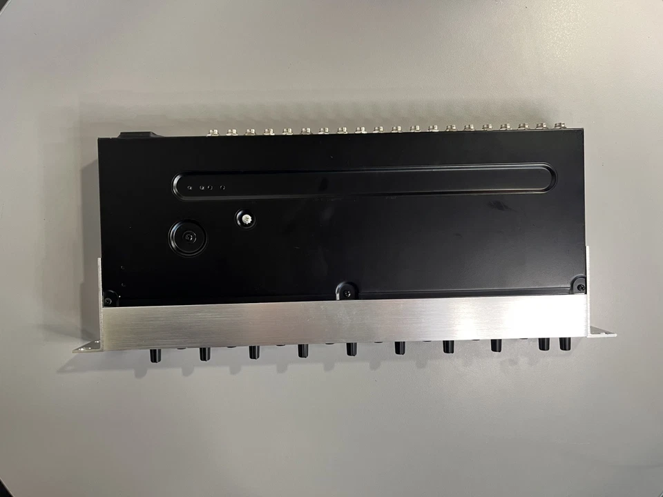 Behringer Powerplay Pro-8 HA8000 8 Channel Headphone Amplifier. Great condition  - Image 4 of 4