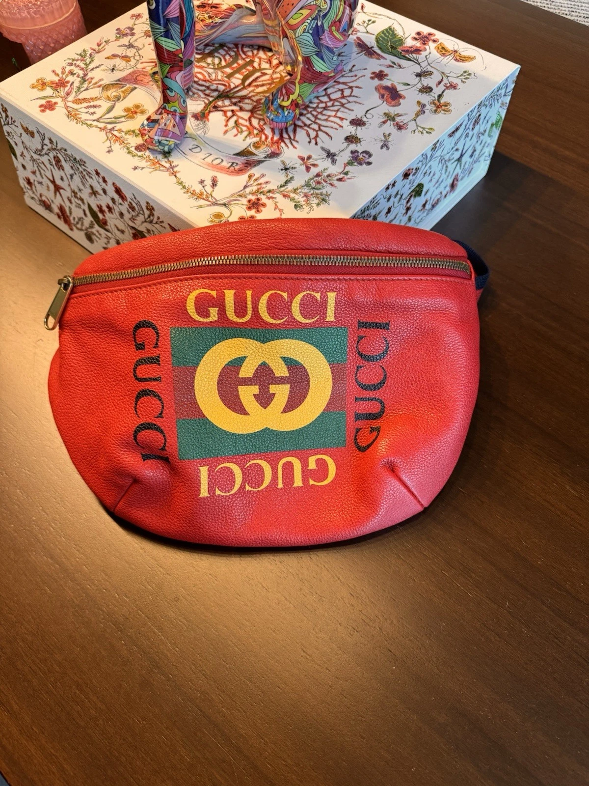 Sac ceinture Gucci cuir rouge logo / bum bag /