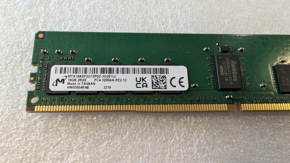 Micron 16GB 1x16GB DDR4 PC4 3200 ECC Server Memory RAM MTA18ASF2G72PDZ 3G2E1 - Image 2 of 4