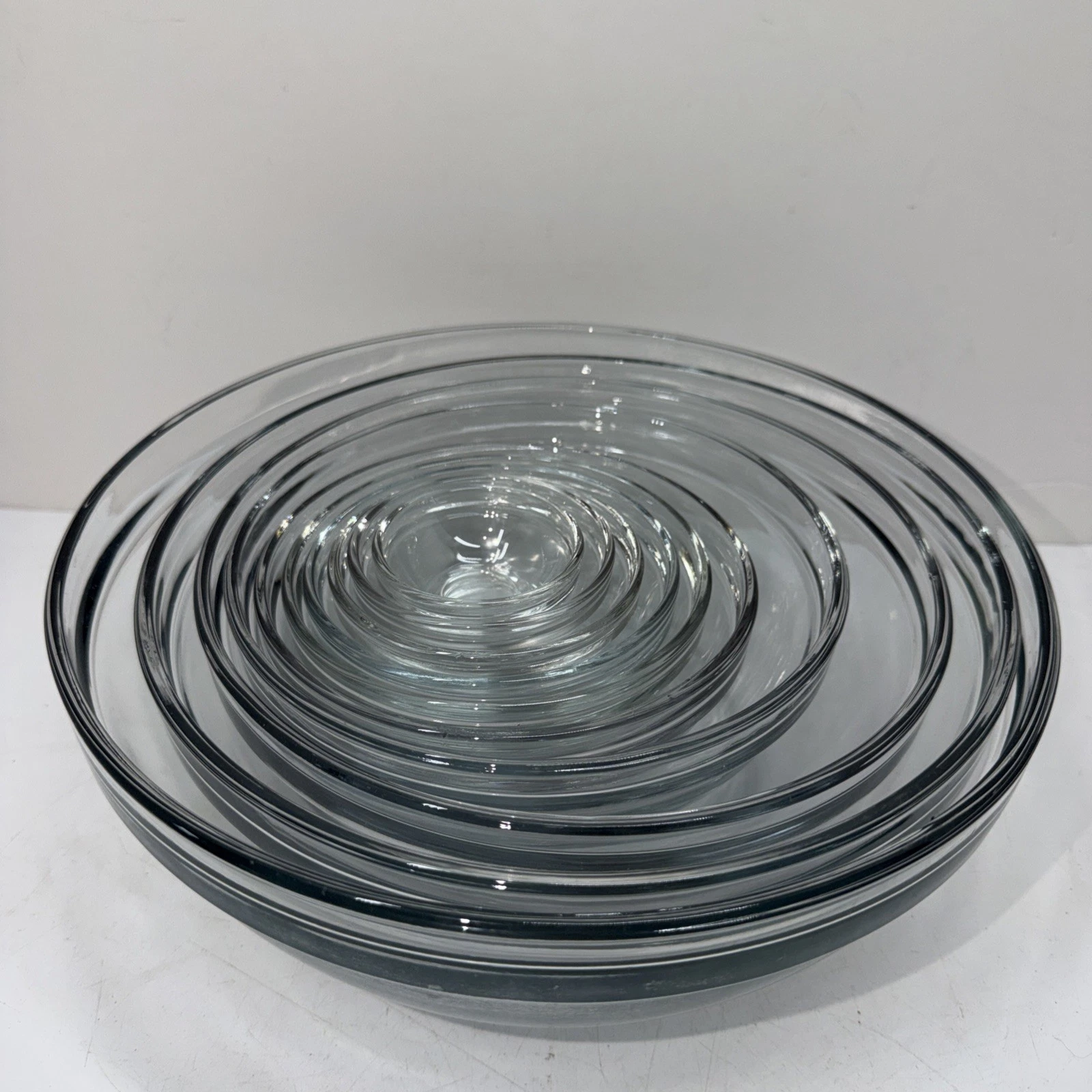 Complete Set of 10 Clear Glass Nesting Bowls Made In USA Oven & Microwave Safe
Opens in a new window