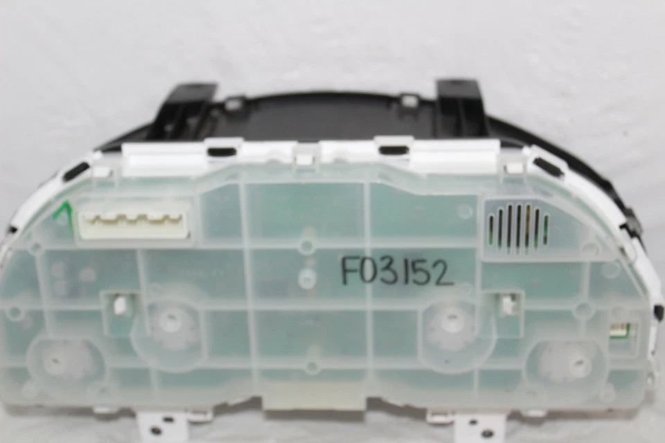 Cuadro de instrumentos velocímetro Subaru Legacy 2012 tablero 40.478 millas Foto 2 de 4