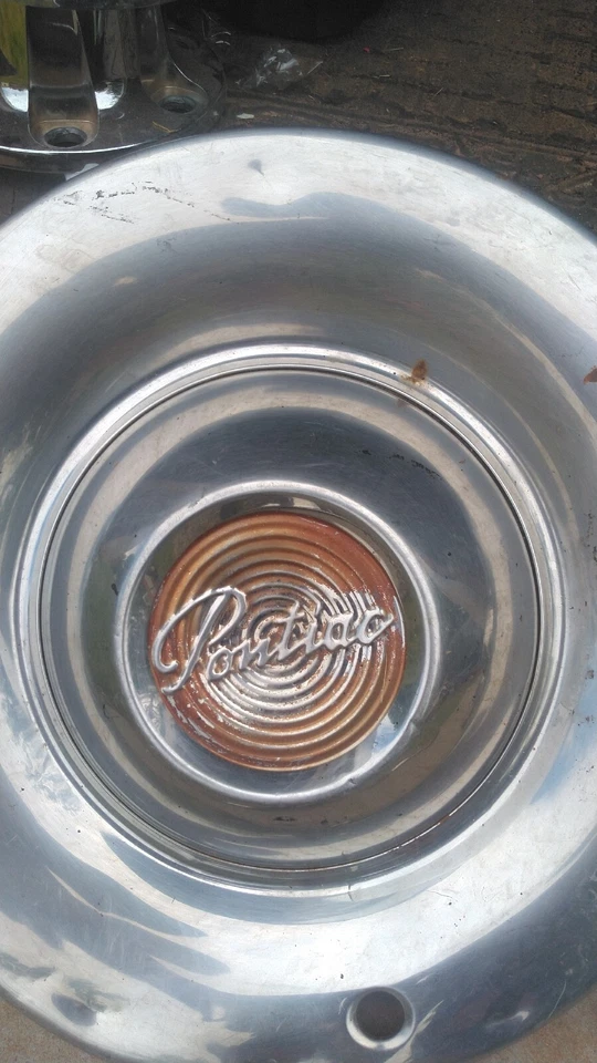 Juego de cuatro tapacubos Pontiac Chieftain 1949 1950 15 pulgadas cubiertas de rueda Foto 3 de 4