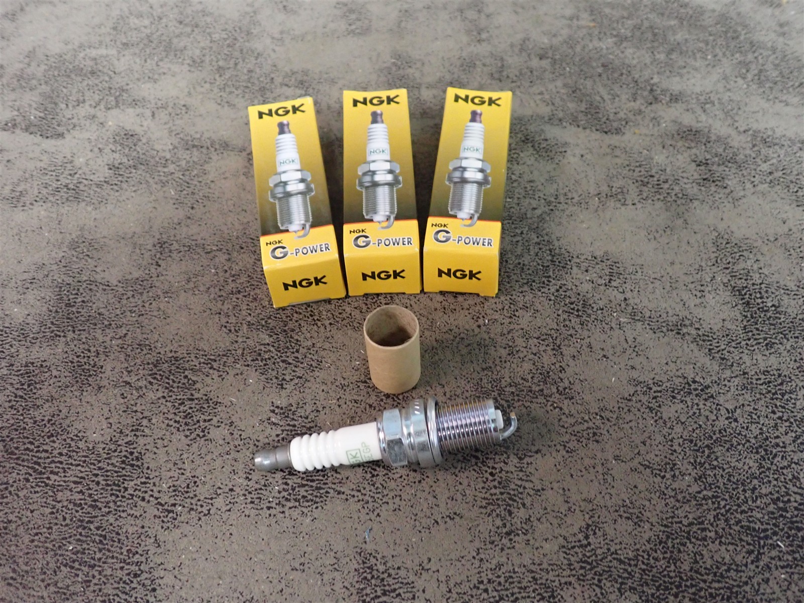 Set of 3 NEW NGK BPR5EGP 7082 G-Power Spark Plugs BN273