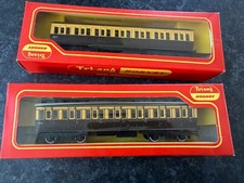 Triang hornby OO  R332 set of 2 no 5017  GWR  Clerestory Coaches Boxed