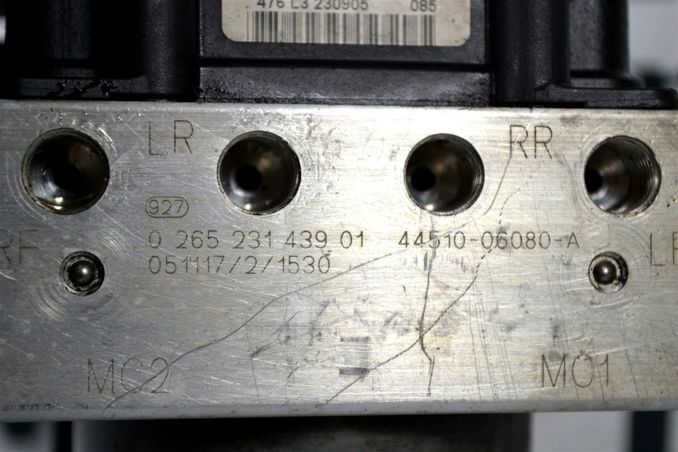 4451006080A Toyota CAMRY 2004-2006 ABS Control de bomba de freno antibloqueo OEM 5J1 213 Foto 4 de 4