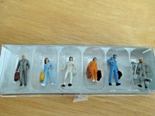 Preiser - Passengers with Luggage  #14000 (NIB)