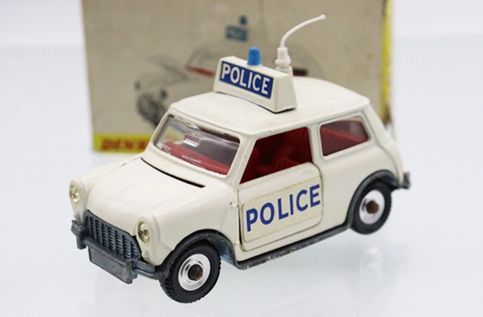 ＾Vintage rare Diny 250 MIni Cooper s police car With OriginalBox - Image 2 of 4