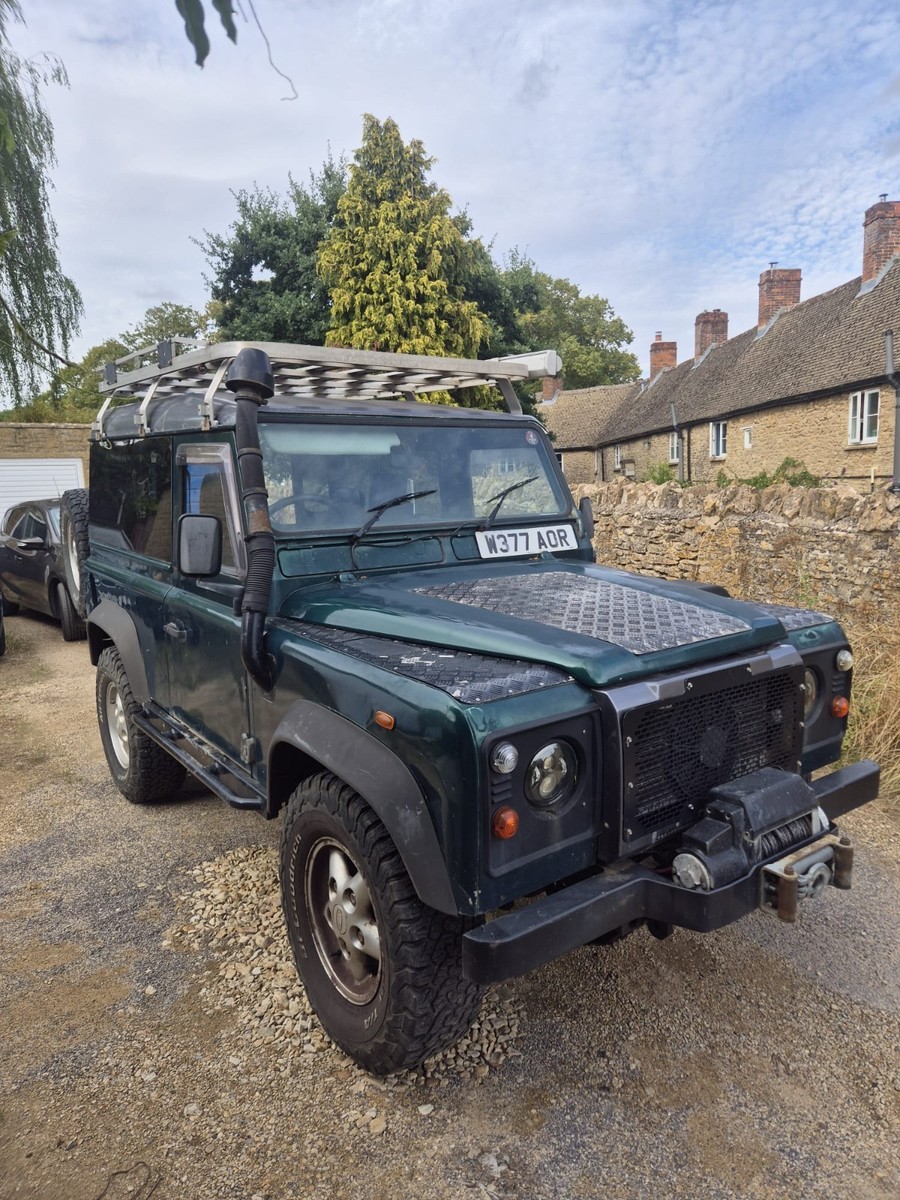 Land Rover Defender