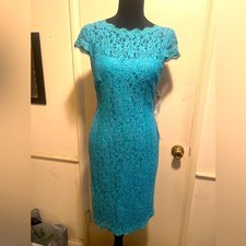 Adrianna Papell green lace dress size 6