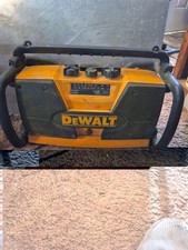 Dewalt DW911 Work Site AM/FM Radio  Battery Charger Heavy-Duty Tested